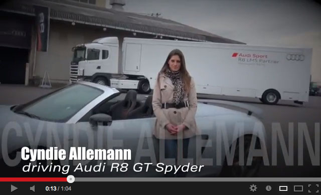 Cyndie Allemann présente l’Audi R8 GT Spyder à Tokyo