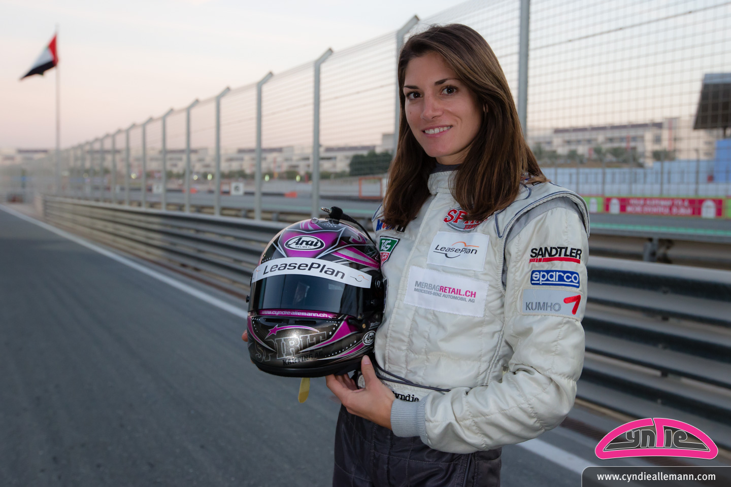 Schweizer Rennfahrerin und Moderatorin Cyndie Allemann ist neue LeasePlan Markenbotschafterin